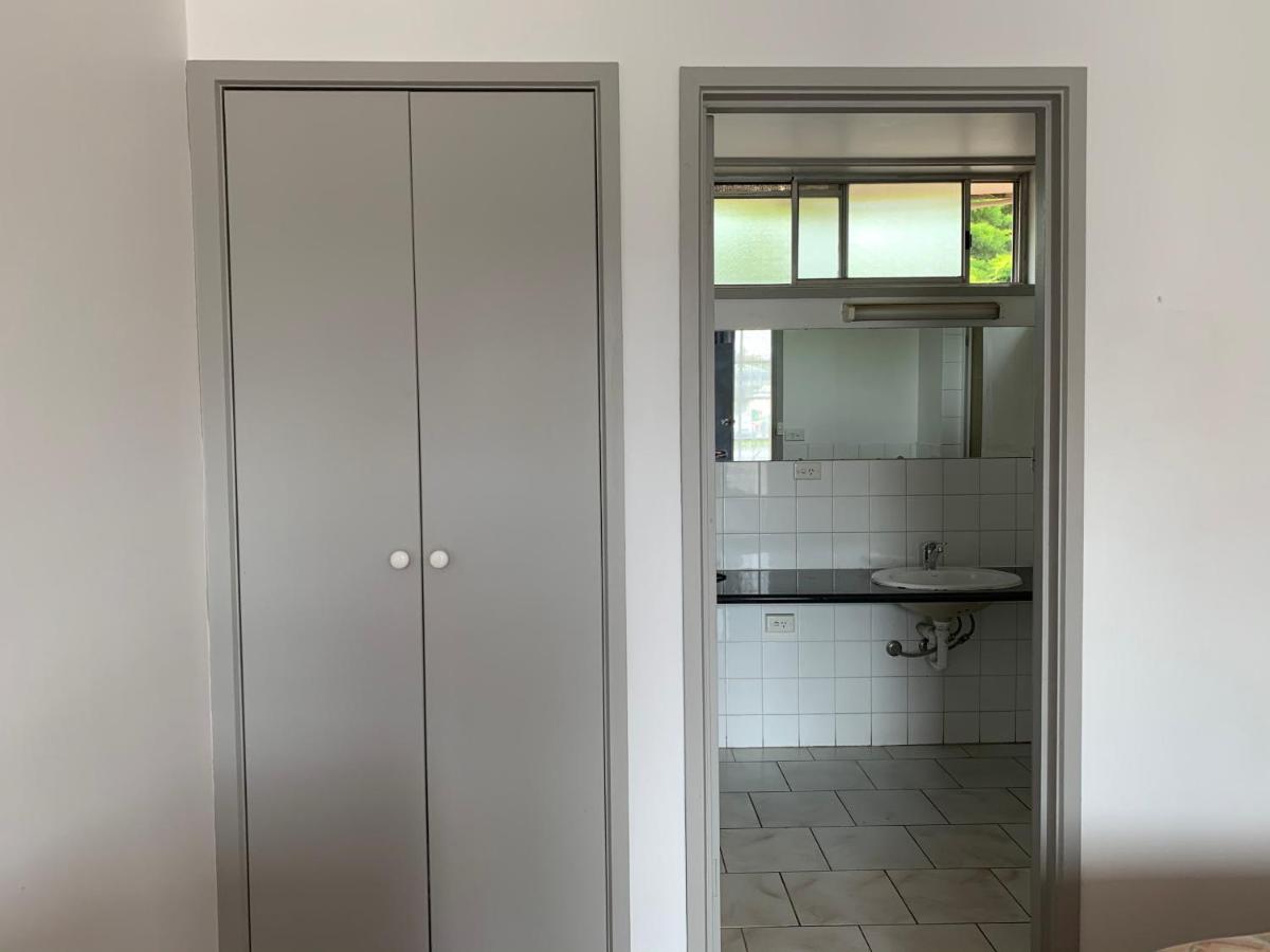 Beaconsfield Lodge Motel Ngoại thất bức ảnh