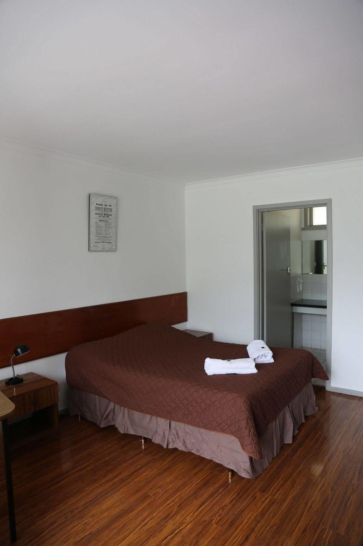 Beaconsfield Lodge Motel Ngoại thất bức ảnh