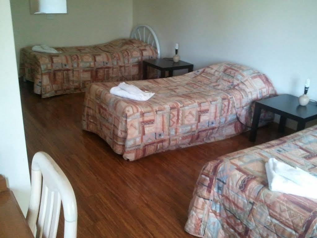 Beaconsfield Lodge Motel Ngoại thất bức ảnh